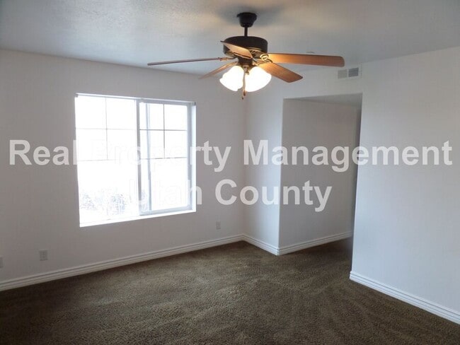 Building Photo - 343 S 1000 W