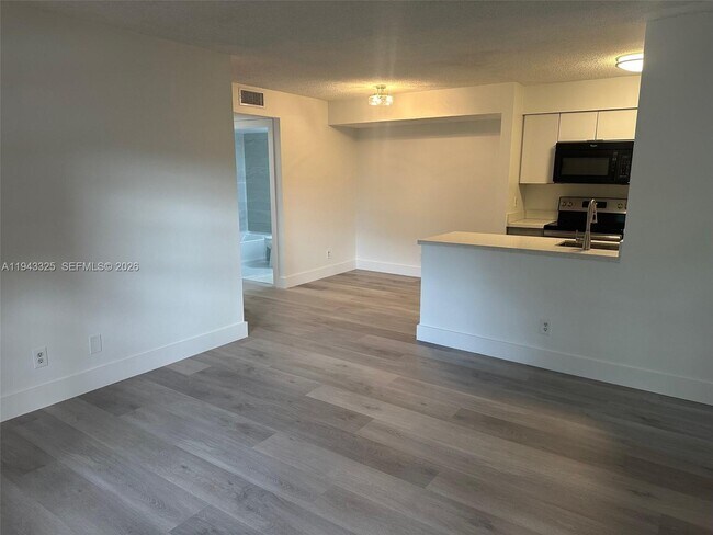 Building Photo - 10413 NW 7th St