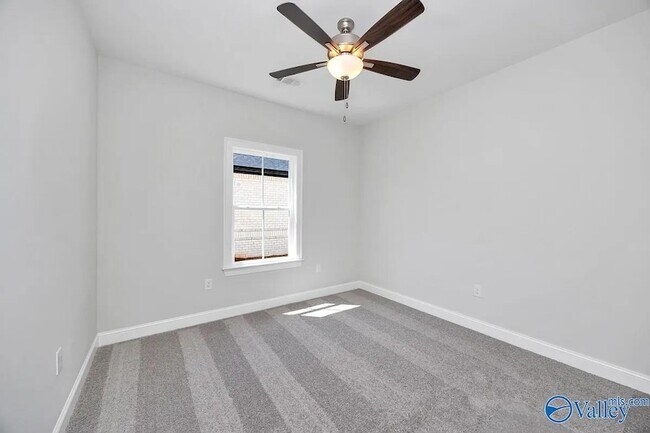 Building Photo - 16535 Hamilton Pl