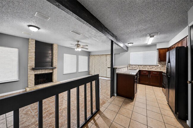 Building Photo - 13610 Sunswept Way
