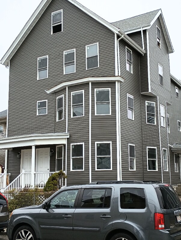 Building Photo - 33 Cole St