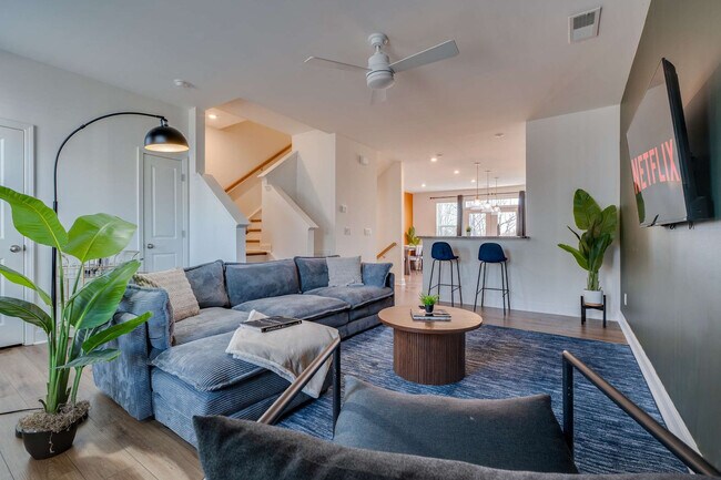 Building Photo - 4118 Bunker Dr