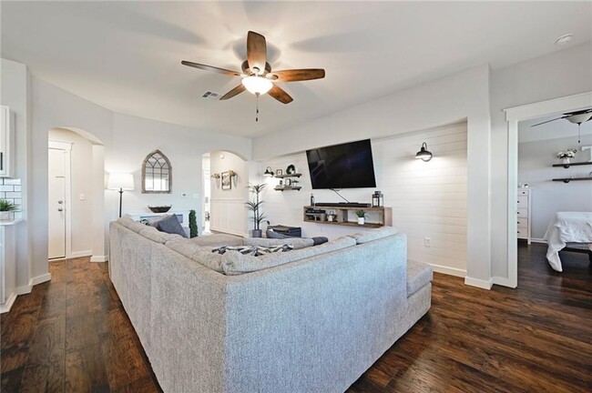 Building Photo - 436 Musgrav