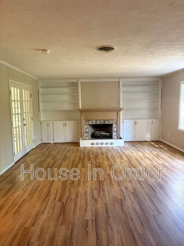 Building Photo - 105 Campbell Dr