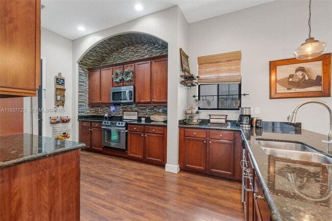 Building Photo - 4038 NW 85th Ave