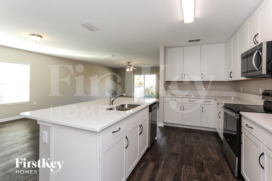 Building Photo - 12464 Orchard Grove Dr