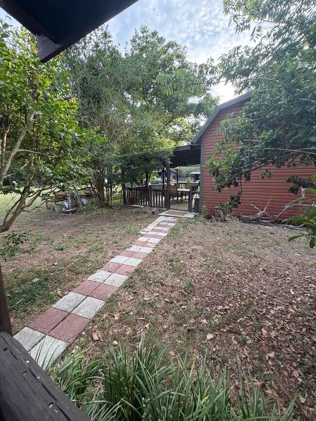 Building Photo - 9166 S Evans Ave