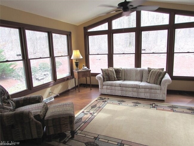 Building Photo - 1322 Steele Hill Rd NW