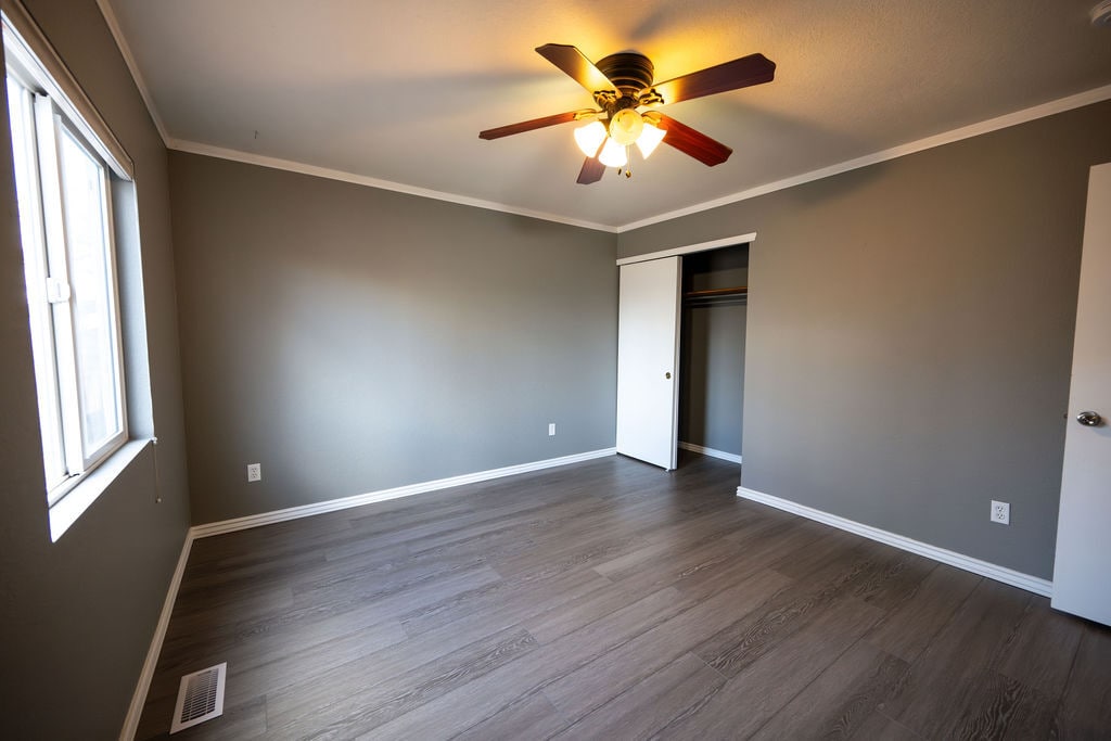 Building Photo - 350 Plowman Ct