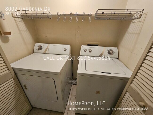 Building Photo - 2 Bedroom Meadowood Condo