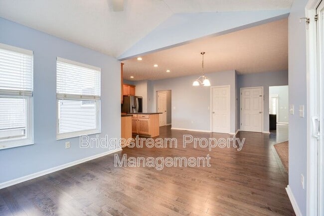 Building Photo - 1875 Prairie Clover Dr