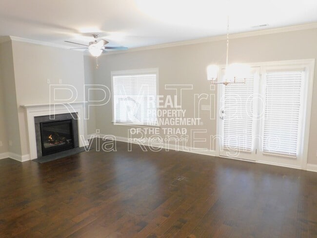 Building Photo - 6826 Magnolia Pk Ct