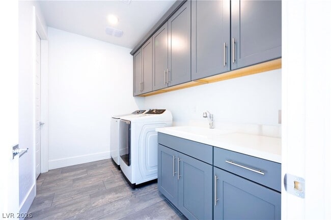 Building Photo - 318 Shaded Canyon Dr