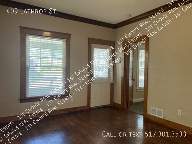 Building Photo - 409 Lathrop St