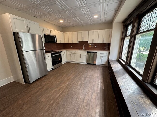 Building Photo - 95 Humboldt Pkwy