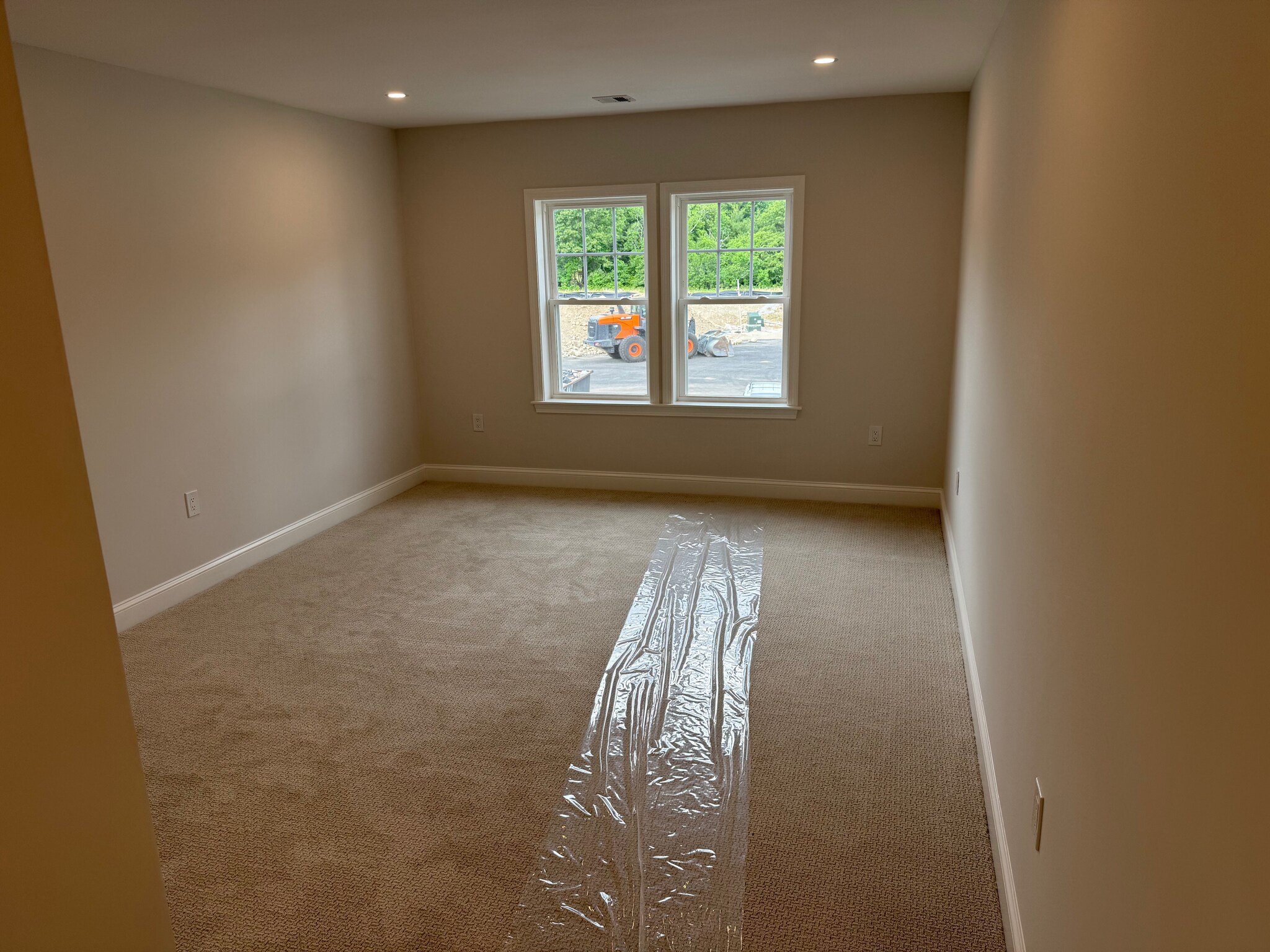 Building Photo - 2 Whitman Cir