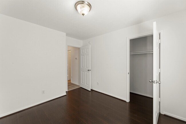 Building Photo - 25118 Hazel Ranch Dr