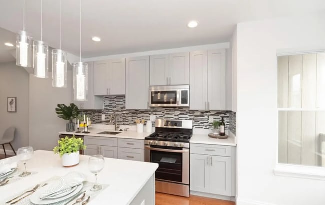 Building Photo - 41 N Linwood Ave