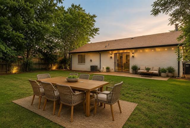 Building Photo - 7813 Evening Star Dr