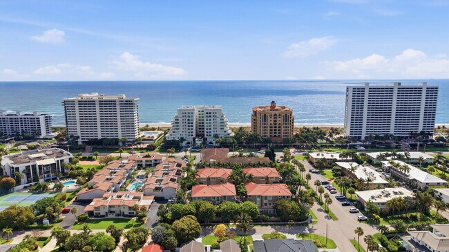 Building Photo - 921 Osceola Dr