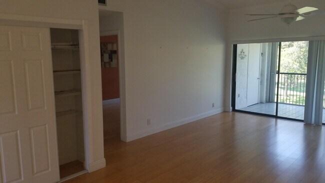 Building Photo - 2289 SW 15th St