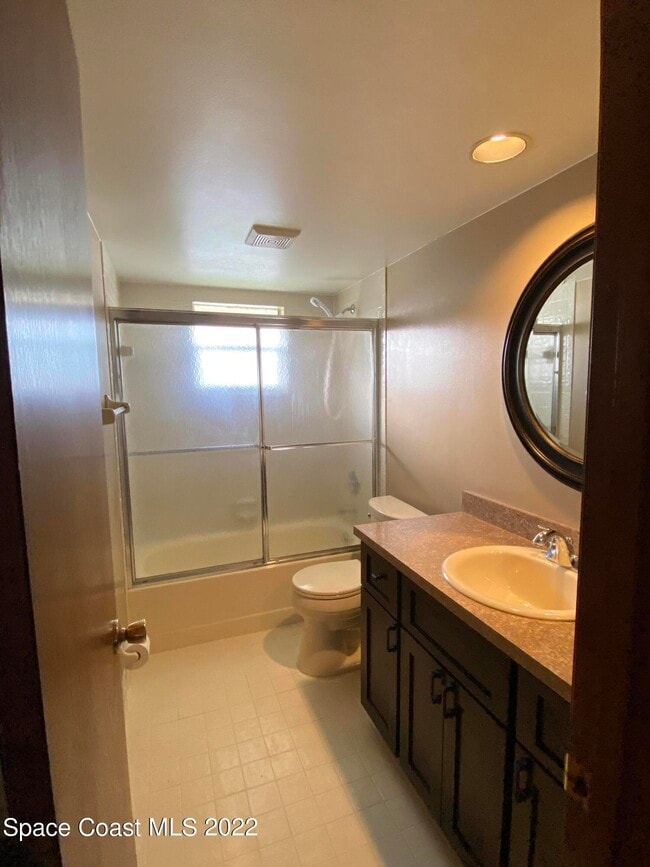 Building Photo - 1710 Apricot Dr