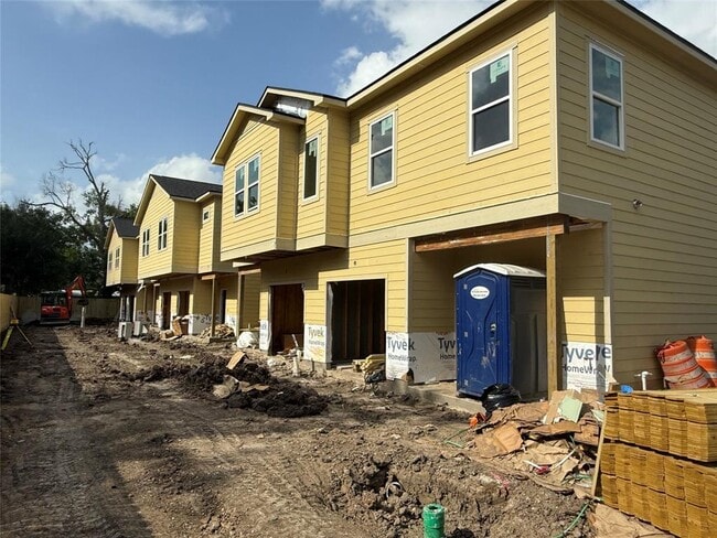 Building Photo - 3537 Alderfer St