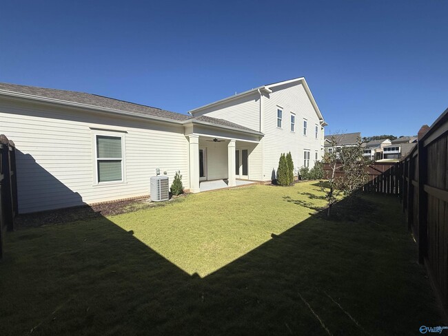 Building Photo - 108 Napolean Ave