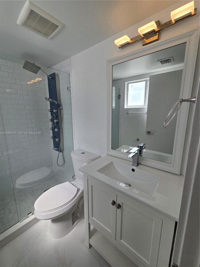 Building Photo - 1646 NW 1st Pl