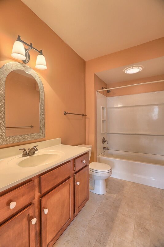 Building Photo - 353 W King St