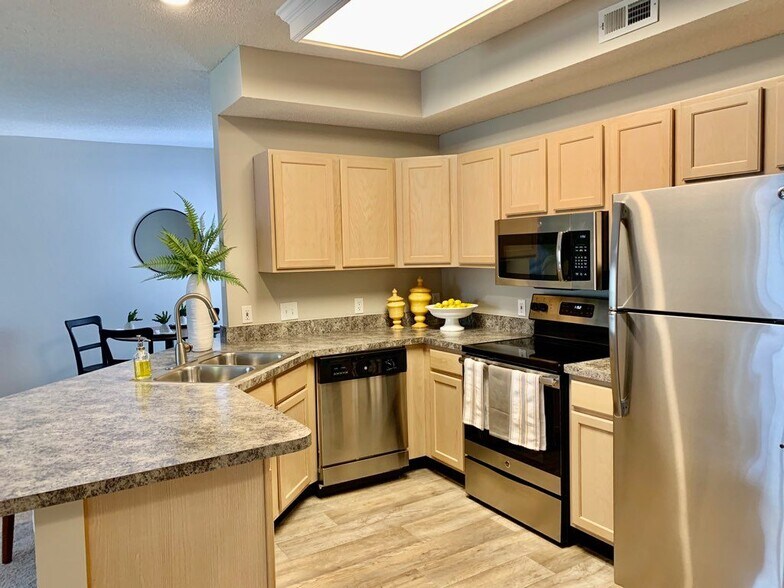 Bradford Pointe 11001 W 133rd Ter Overland Park KS 66213 Apartment