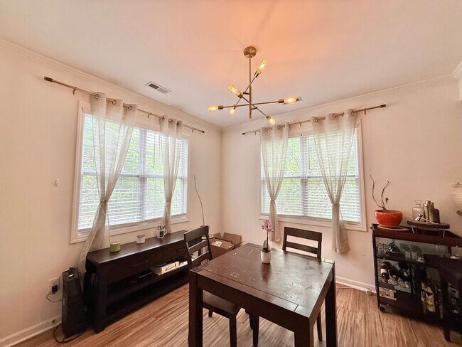 Building Photo - 3131 Hemlock Forest Cir