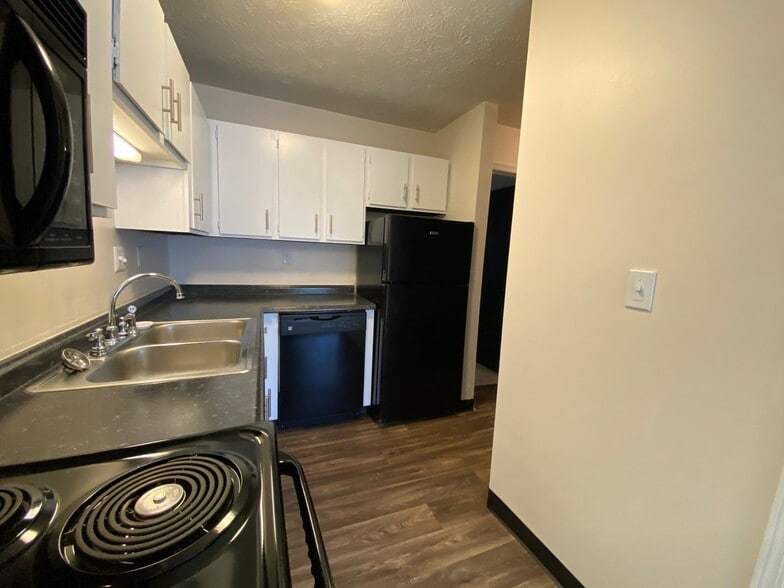 Interior Photo - Vantage Pointe Apartments