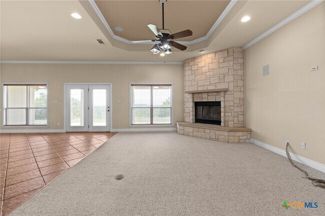 Building Photo - 336 Skyline Dr