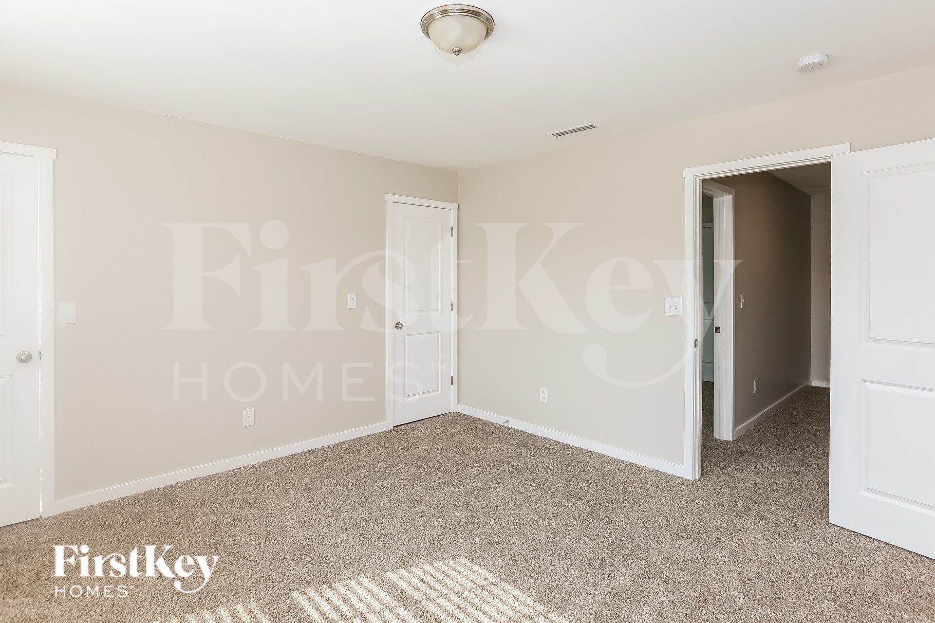 Building Photo - 303 Landis Oak Way