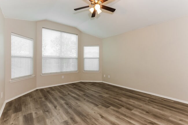 Building Photo - 1735 Oneal St