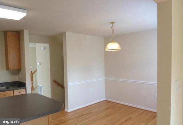 Building Photo - 73 Eldon Dr