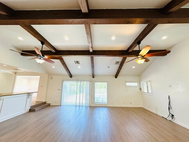 Building Photo - 5148 Otis Ave