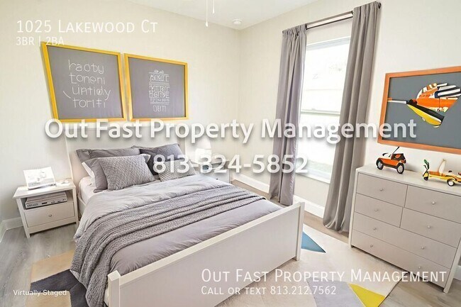 Building Photo - 1025 Lakewood Ct