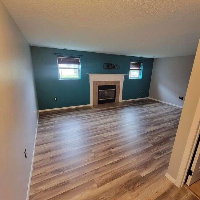 Building Photo - 1492 N Wild Turkey Dr