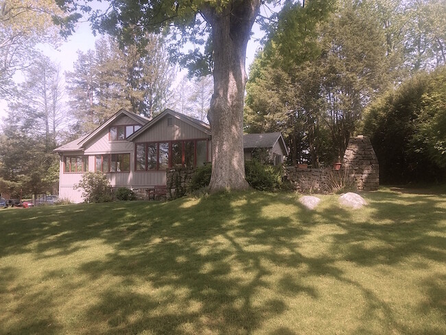 Building Photo - 61 Indian Trail