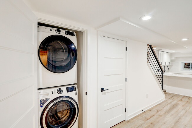 Building Photo - 1513 Allison St NW