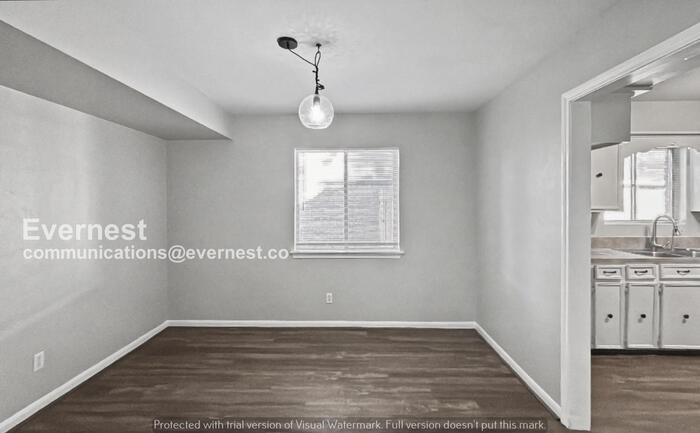 Building Photo - 14142 Burke Forest Dr