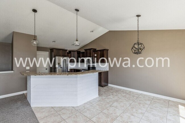 Building Photo - NORTH ANKENY HOME!! 4 Bedroom, 2.5 Bathroom Home