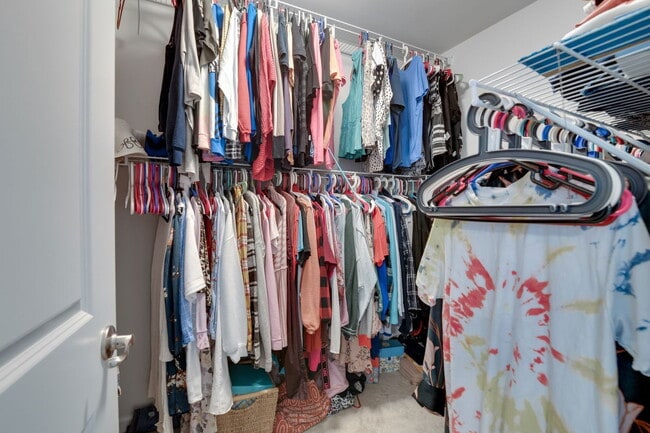 Building Photo - 8992 Ringview Dr