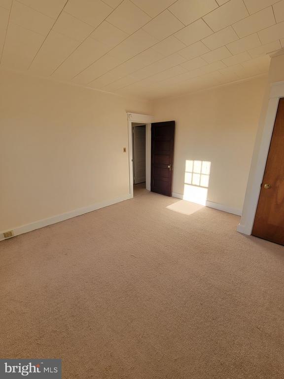 Building Photo - 317 Brower Ave