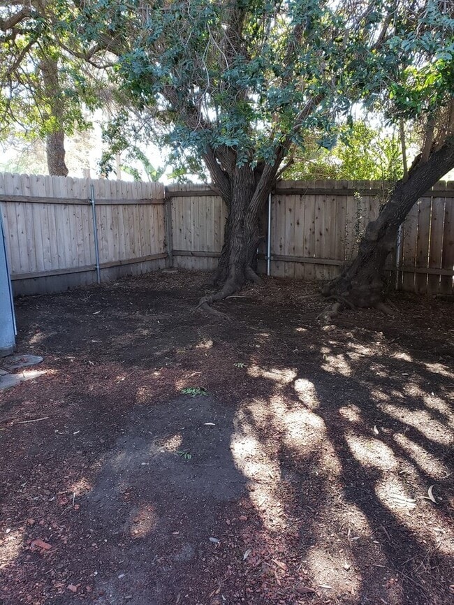 Building Photo - Charming Lemon Grove home!