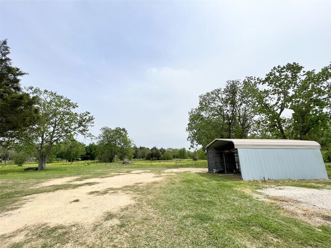 Building Photo - 10125 Needville Fairchilds Rd