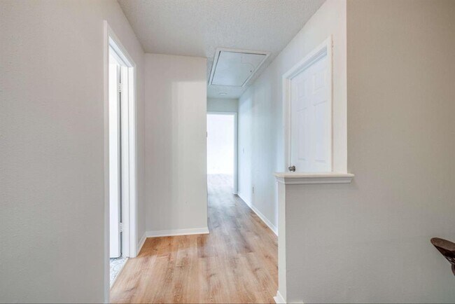 Building Photo - 11407 Rocky Mill Dr