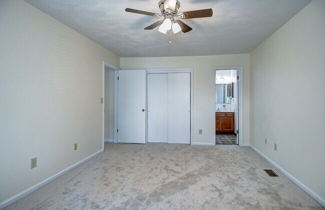 Building Photo - FOR RENT - INDIAN LAKES / SALEM AREA VIRGINIA BEACH!